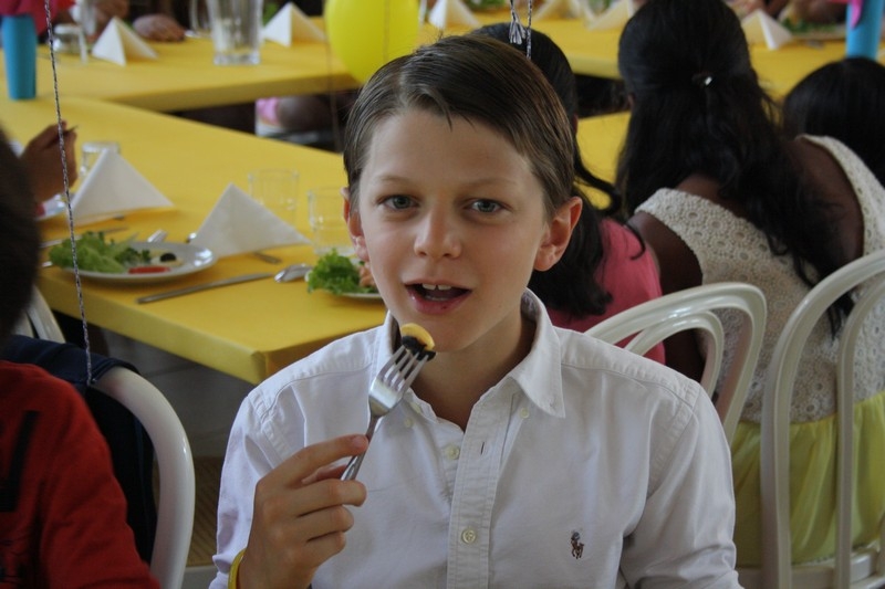 Village Camps International Summer Camp Leysin, Switzerland 2025-08-09 https://www.villagecamps.com/journals_admin/images/687-21-prommm (26).jpg